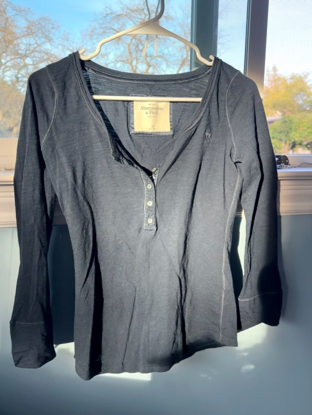 abercrombie & fitch navy blue long sleeve